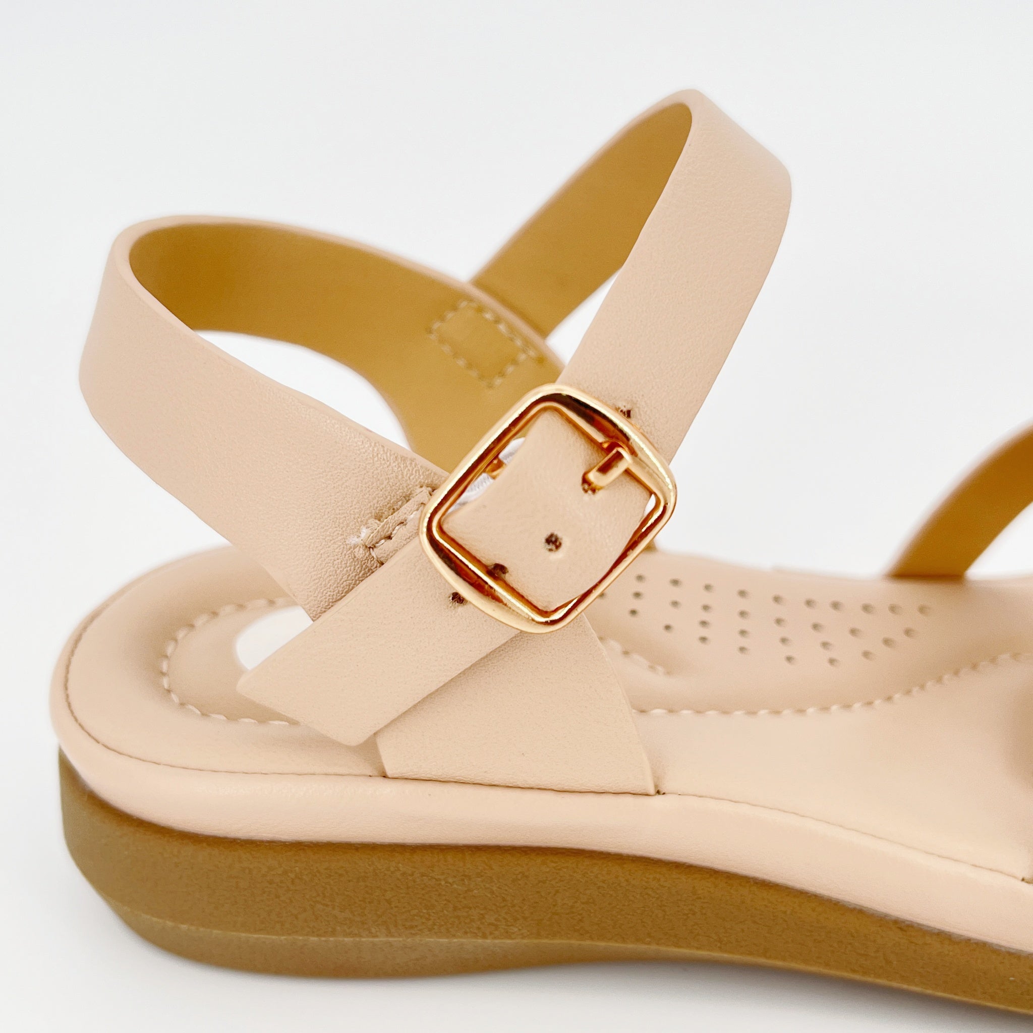 ZC Girls' Crystal Cross-Strap Flat Sandals – Wholesale | Comfort Fit | Anti-Slip | Multi-Color Options