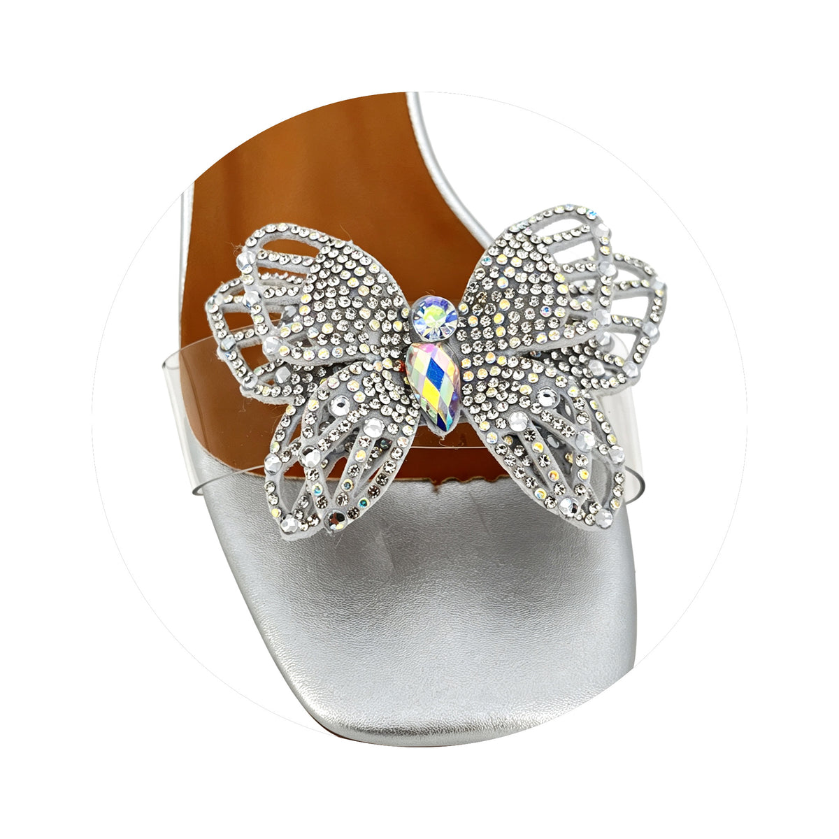 Sandalias de tacón de bloque transparente con mariposa de diamantes de imitación para mujer | Correa de tobillo con diamantes de imitación | Punta cuadrada | Al por mayor | Varios colores | Tallas EU 35–41