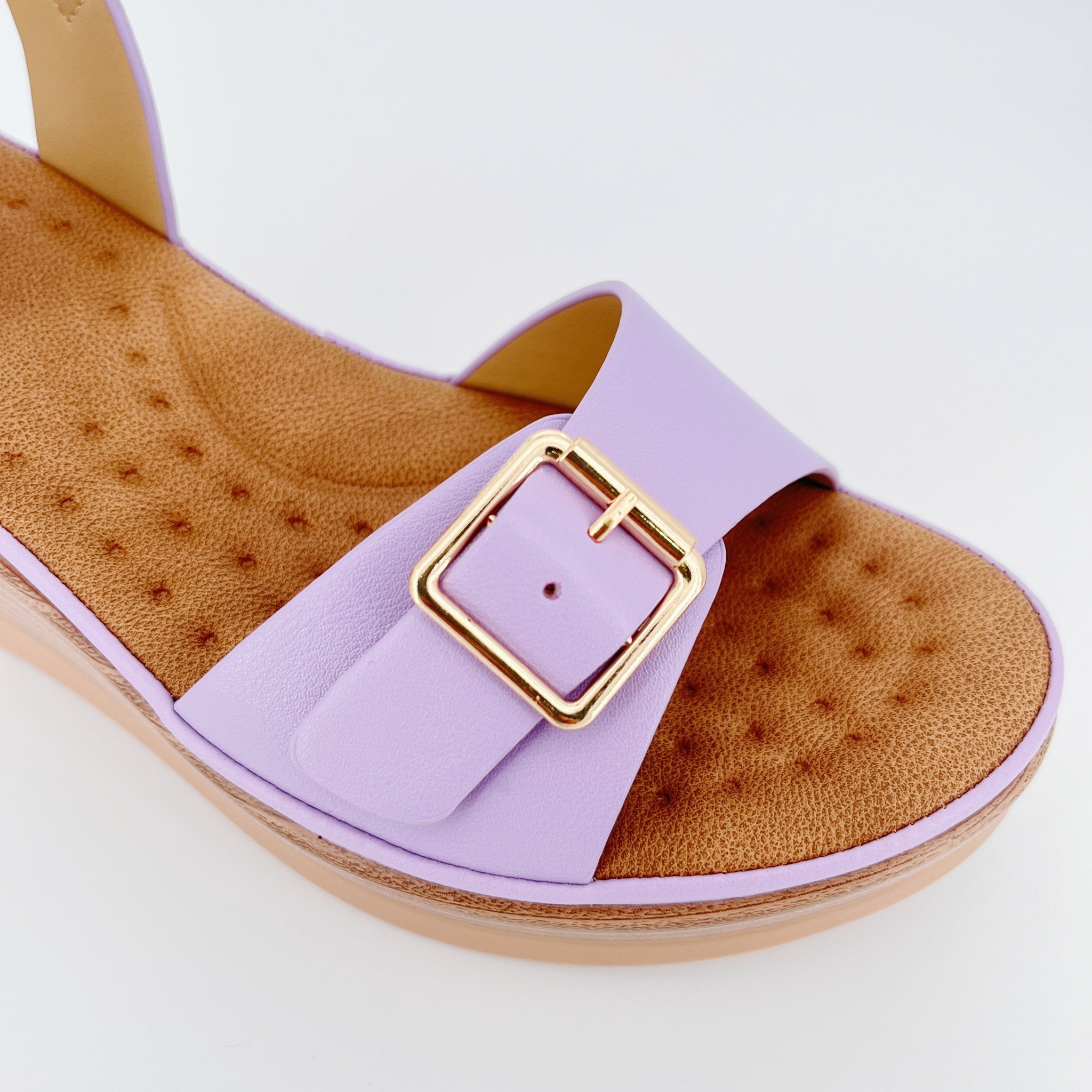ZC Women's Wide-Band Gold Buckle Wood-Grain Wedge Sandals – Wholesale | Comfort Fit | Multi-Color Options